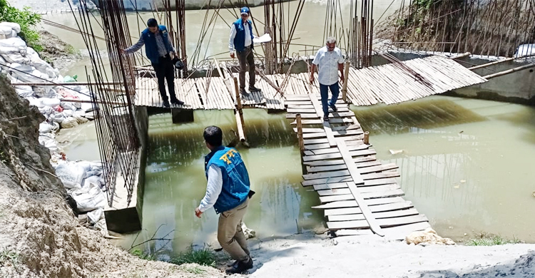 ফরিদপুরে ব্রিজ নির্মাণে অনিয়ম, দুদকের অভিযান