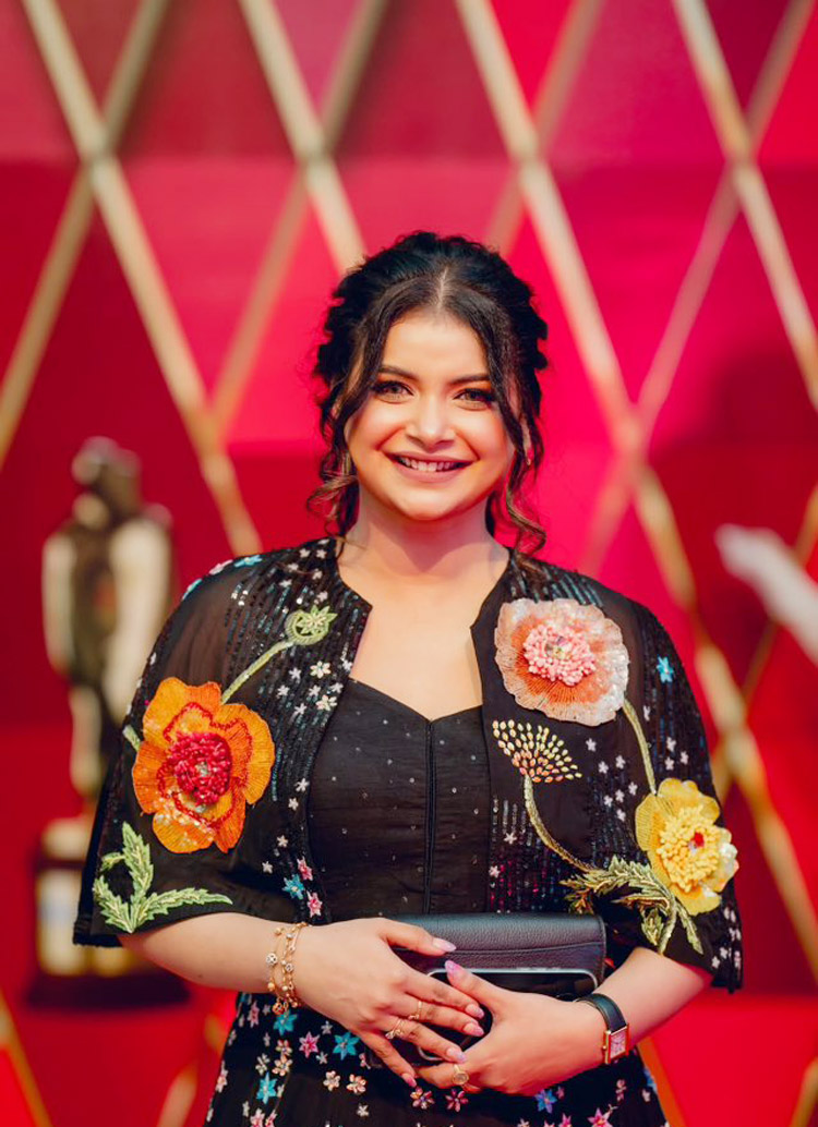 নিজের রাজনৈতিক মতাদর্শ পরিষ্কার করলেন ফারিয়া