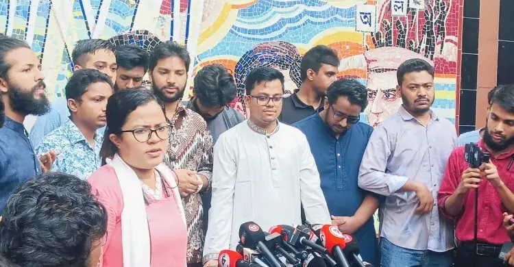 জিন্নাহ ও গোলাম আযমের ছবি নিয়ে প্রশ্নের মুখে যা বললেন ফরহাদ