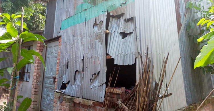 ফরিদপুরে দুই গ্রুপের সংঘর্ষে আহত ৫৫