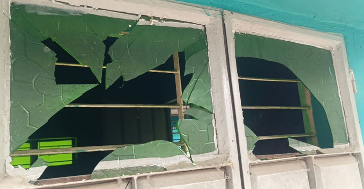 ফরিদপুরে ক্যারম খেলা নিয়ে দু&rsquo;পক্ষের সংঘর্ষ-ভাঙচুর, আহত ১৫