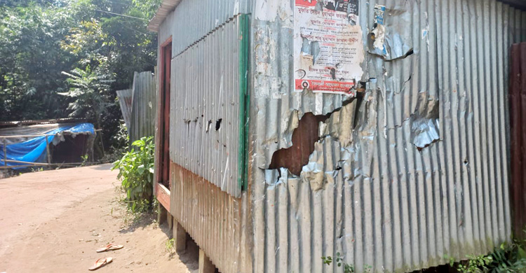 ফরিদপুরে দুই গ্রুপের সংঘর্ষে আহত ৫৫