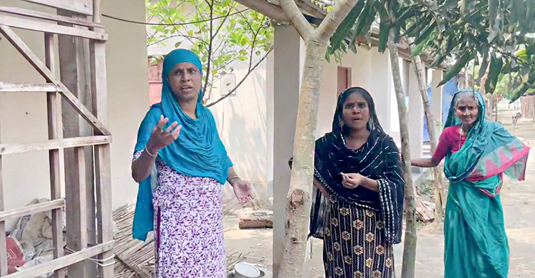 ফরিদপুরে ঈদের আনন্দ নেই আশ্রয়ণ প্রকল্পের বাসিন্দাদের