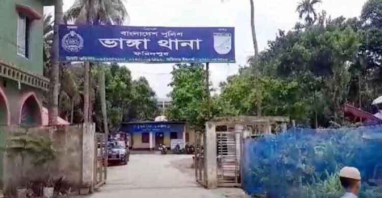 ফরিদপুরে ঘুমন্ত অবস্থায় সাপের কামড়ে কিশোরের মৃত্যু