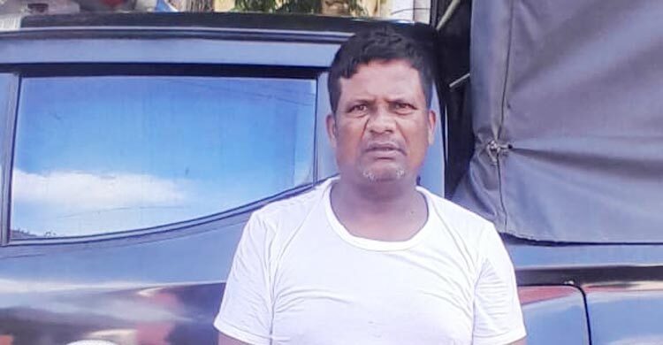 মাদক সেবন অবস্থায় স্বেচ্ছাসেবক দলের বহিষ্কৃত নেতা গ্রেফতার