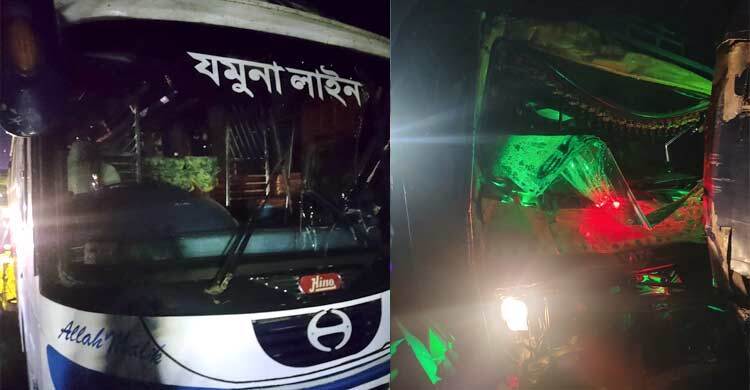 ফরিদপুরে দুর্ঘটনাকবলিত বাসে ট্রাকের ধাক্কা, নিহত ২