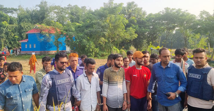 ফরিদপুরে ককটেল-পেট্রোল বোমা উদ্ধার, আটক ৩