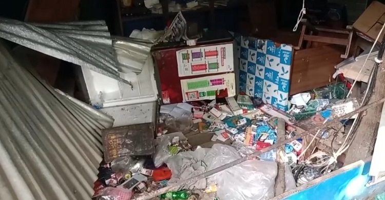 ফরিদপুরে নৌকা-স্বতন্ত্র প্রার্থীর সমর্থকদের সংঘর্ষ, আহত ১২