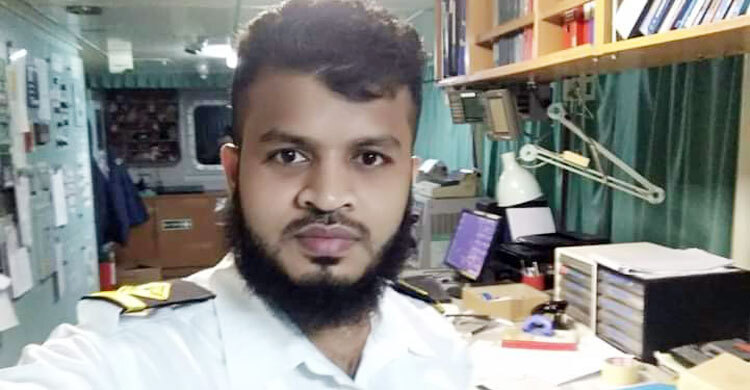 ছেলেকে ফিরে পাওয়ার আকুতি তারেকুলের বাবা-মায়ের