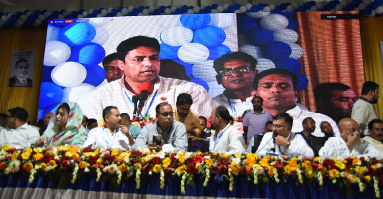 সরকারের বিরুদ্ধে জনগণ আজ ঐক্যবদ্ধ: দুদু