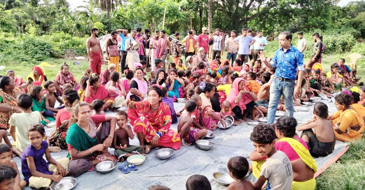 বেদে পল্লীতে ব্যতিক্রমী এক চড়ুইভাতি
