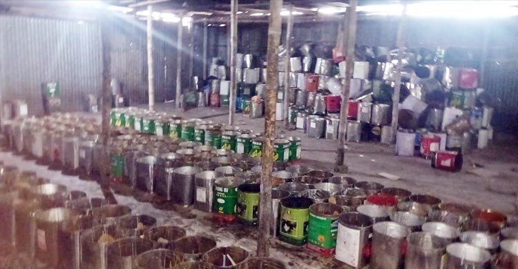 ফরিদপুরে সাড়ে ৬ হাজার কেজি ভেজাল গুড় ধ্বংস, কারখানা সিলগালা