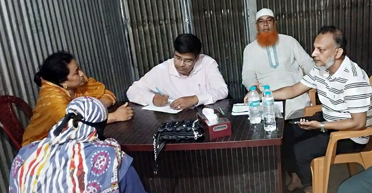 ফরিদপুরে বিনামূল্যে চিকিৎসা ও খাবার পেলেন শতাধিক অসহায় রোগী