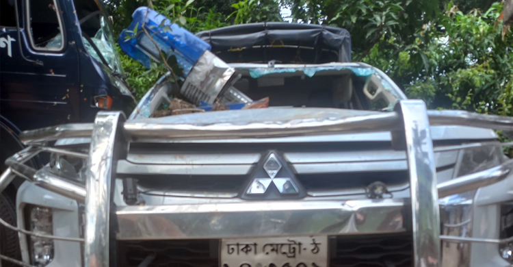 ফরিদপুরে উপজেলা অফিস-থানায় হামলা, ভাঙচুর-আগুন
