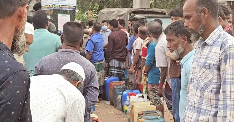 ডিজেল সংকটে কৃষিতে বিপর্যয়, কৃষকদের হাহাকার
