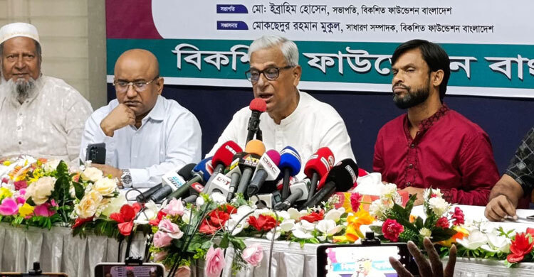 এতদিন আওয়ামী লীগ খেলেছে, এখন জনগণের খেলার সময়: ফারুক