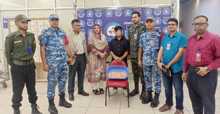 ৪৩৬৪ ইয়াবা নিয়ে যাচ্ছিলেন সৌদি, শাহজালালে ধরা