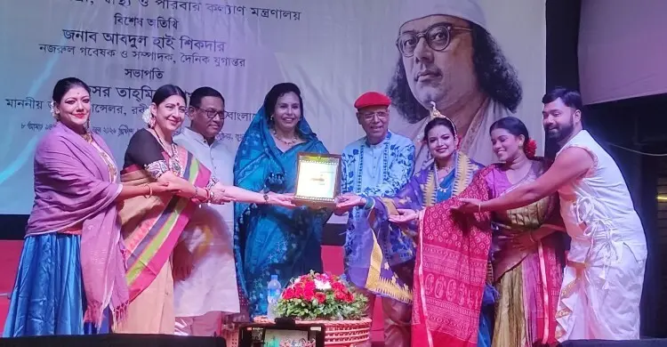 সাহিত্যের সব শাখায় রবীন্দ্রনাথ ও নজরুলের বিচরণ ছিল: এম এ মুহিত