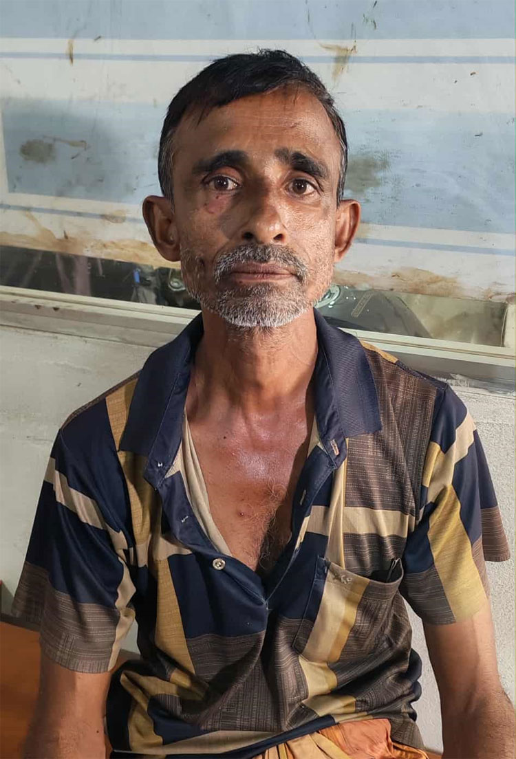 পদ্মায় মাছ-বালু লুট ও চাঁদাবাজিকে কেন্দ্র করে সংঘর্ষ, গুলিবিদ্ধ ৯