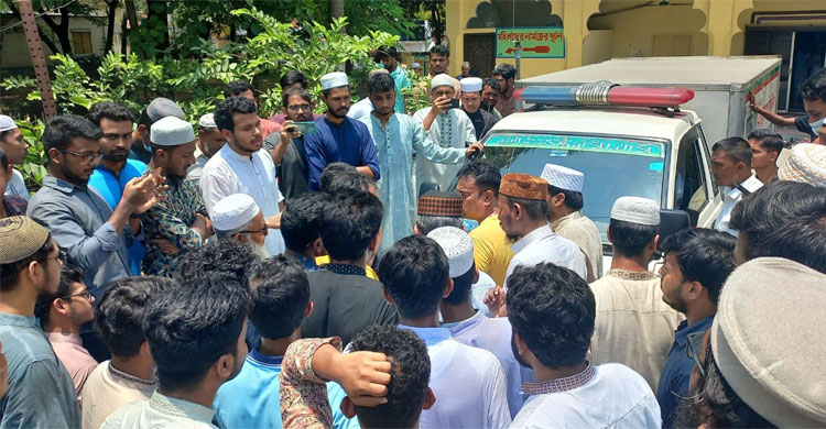 ইবি শিক্ষার্থীর মৃত্যুকে রহস্যময় বলছে সহপাঠী-পরিবার, তদন্তে কমিটি