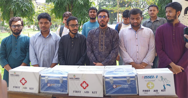 শাবিপ্রবির সব আবাসিক হলে ফার্স্ট এইড বক্স বিতরণ শিবিরের