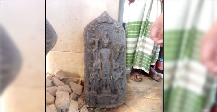 পুকুর খননের সময় মিললো ২৭ কেজি ওজনের কষ্টিপাথরের মূর্তি
