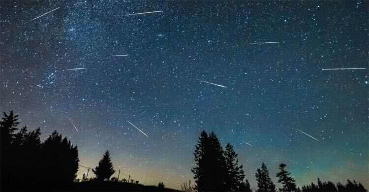 উল্কাবৃষ্টি কেন হয়?