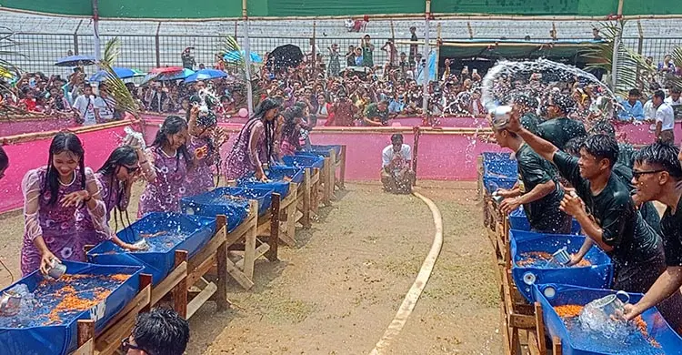 বর্ণিল আয়োজনে শেষ হলো সাংগ্রাই উৎসব