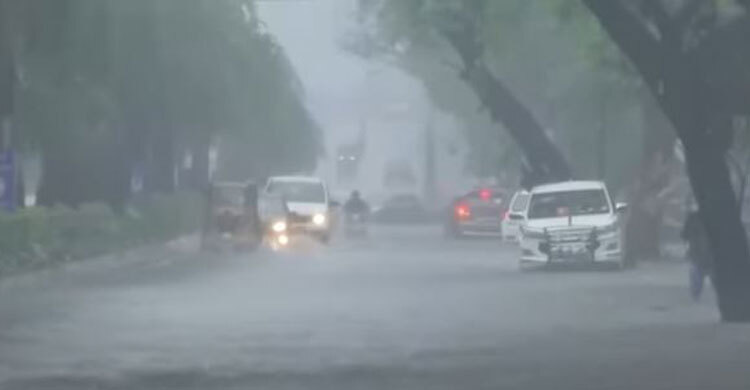 3 killed as Cyclone Fengal pummels India’s south