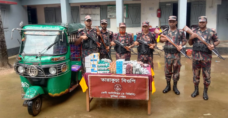 ফেনী সীমান্তে মাদক-ওষুধসহ ৫২ লাখ টাকার ভারতীয় মালামাল জব্দ