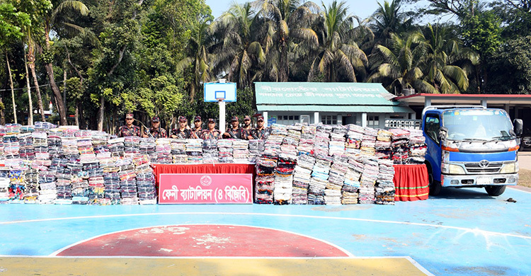 ফেনীতে মাদকসহ পৌনে দুই কোটি টাকার ভারতীয় মালামাল জব্দ