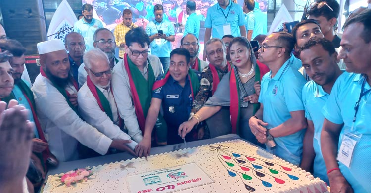 সুবর্ণজয়ন্তীতে মারিজপুর স্কুলে নবীন-প্রবীণের মিলনমেলা