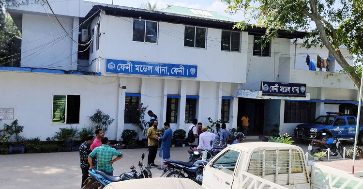 পুলিশ লাইনে সহকর্মীর বটির কোপে আহত আনসার সদস্য