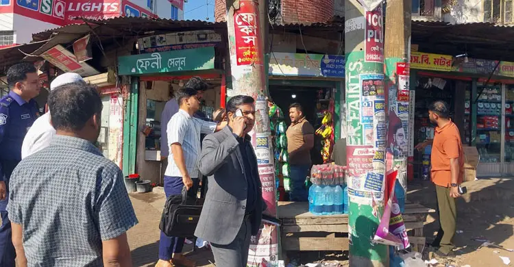 ফেনীতে বিএনপি-জামায়াতসহ পাঁচ দলের প্রার্থীকে জরিমানা