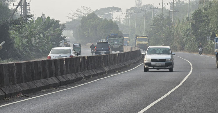 ঢাকা-চট্টগ্রাম মহাসড়কে ফেনীতে চট্টগ্রামমুখী লেন বন্ধ থাকবে ৪ দিন