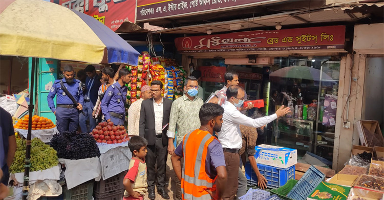 ফেনীতে ভ্রাম্যমাণ আদালতের ওপর হামলার চেষ্টা