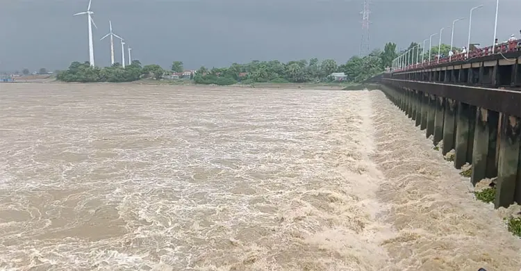 খুলে দেওয়া হয়েছে মুহুরী সেচ প্রকল্পের ৪০ জলকপাট