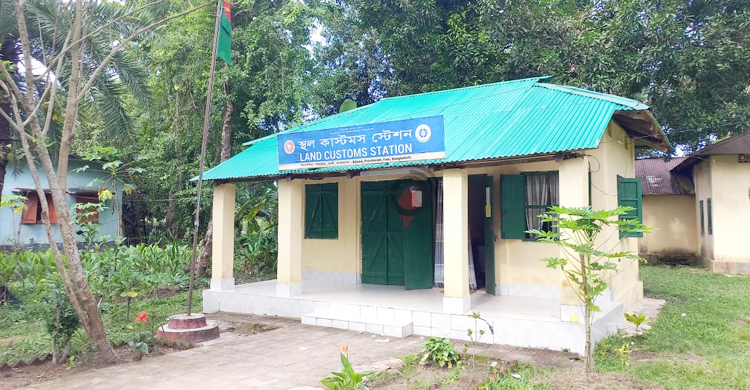 নামমাত্র রপ্তানিতে বেঁচে আছে বিলোনিয়া স্থলবন্দর