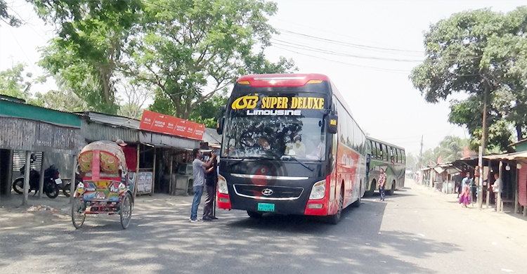 ঈদযাত্রায় দৌলতদিয়ায় দুর্ভোগের শঙ্কা