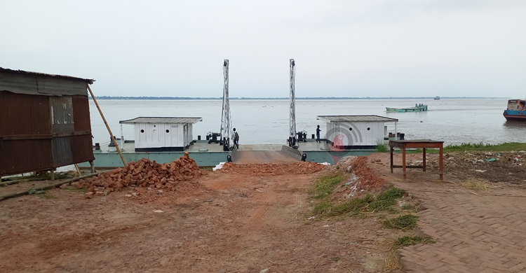 ঘাট সমস্যায় ঈদে দৌলতদিয়ায় দুর্ভোগের শঙ্কা