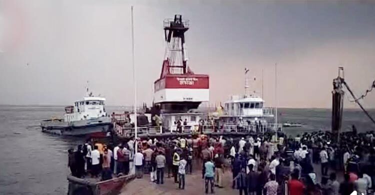 দুই মরদেহ ও জীবিত একজনকে উদ্ধার, তিনজনই নারী