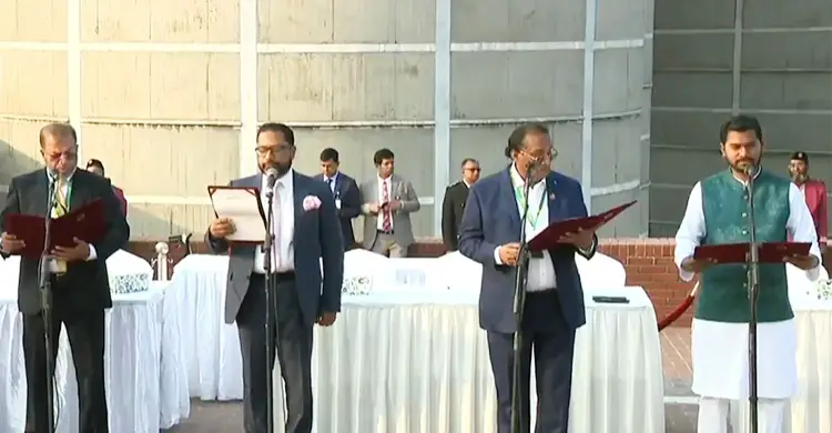 অভিজ্ঞ-তরুণ নেতৃত্বের সমন্বয়ে কার্যকরী মন্ত্রিসভা