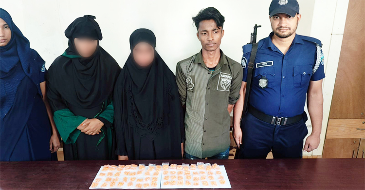 তিন রোহিঙ্গার পেট থেকে বের করা হলো ৪ হাজার ইয়াবা