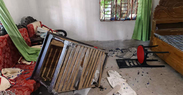 আধিপত্য বিস্তার নিয়ে সংঘর্ষ, বিএনপির ১২ নেতাকর্মীর বাড়ি ভাঙচুর