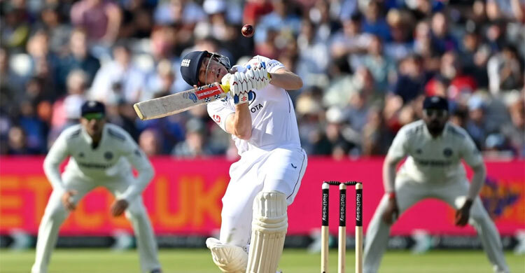 বৃষ্টির পর খেলা শুরু, ৮০ ওভারে কী ঘটবে?