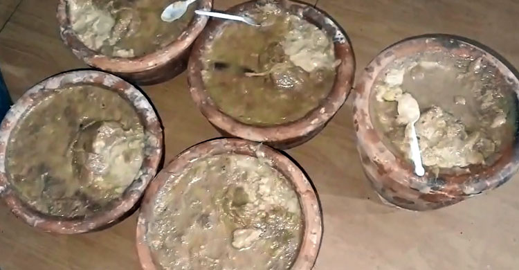 মিষ্টির কড়াইয়ে টিকটিকির মল, জরিমানা লাখ টাকা
