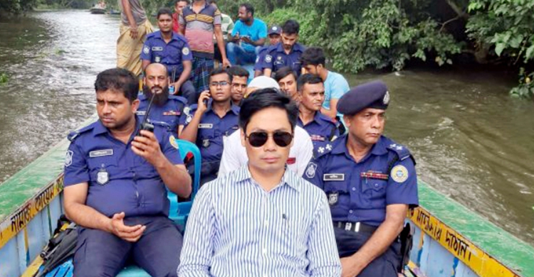 ভীমরুলি ভাসমান পেয়ারা বাজারে অভিযান, জরিমানা ৯ হাজার