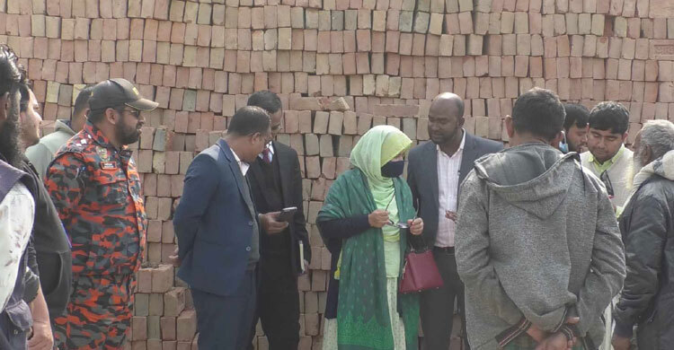 কুমারখালীতে ৭ অবৈধ ইট ভাটায় অভিযান, ১৩ লাখ টাকা জরিমানা