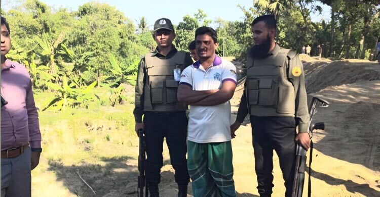 ফসলি জমির টপসয়েল কাটায় ৫০ হাজার টাকা জরিমানা