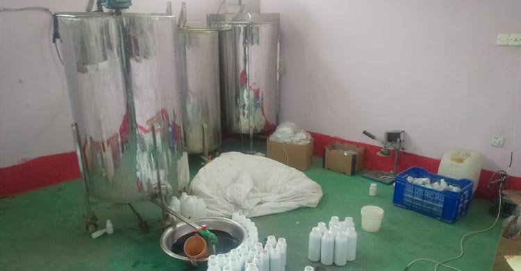 বগুড়ায় ভেজাল ভেটেরিনারি ওষুধ তৈরির কারখানায় জরিমানা